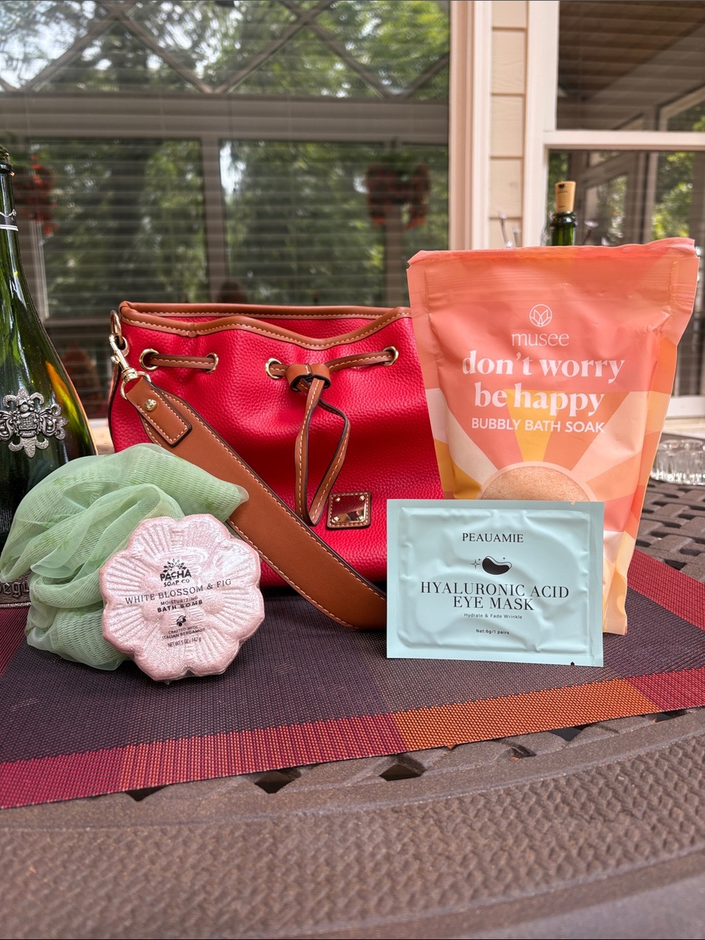 Red Shoulder Bag Bath Set